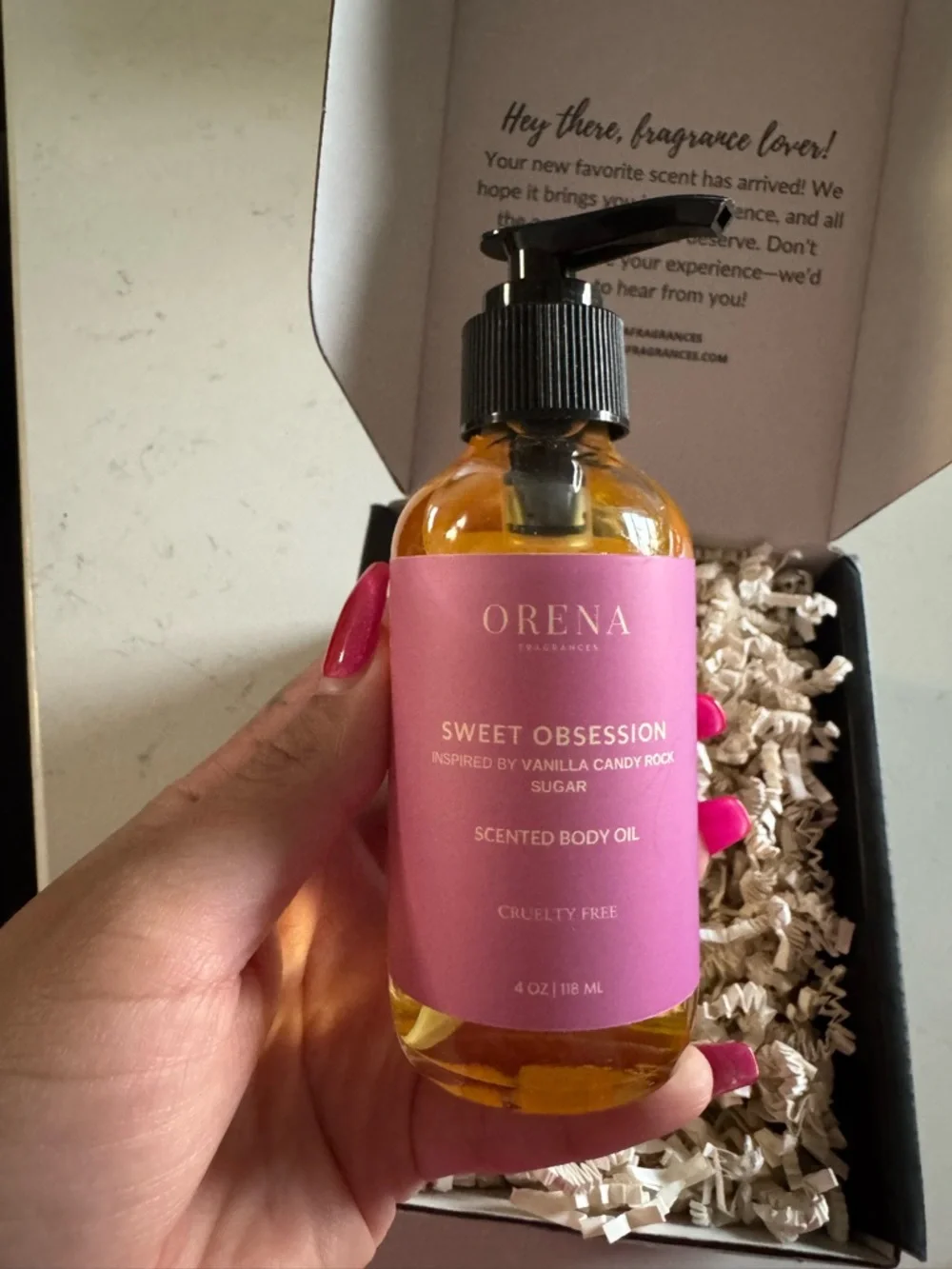 ORENA Sweet Obsession Scented Body Oil - Pink & Amber - Picture 2 of 3